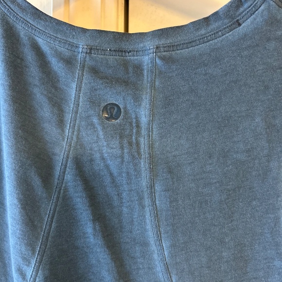 Lululemon tank - Picture 3 of 3